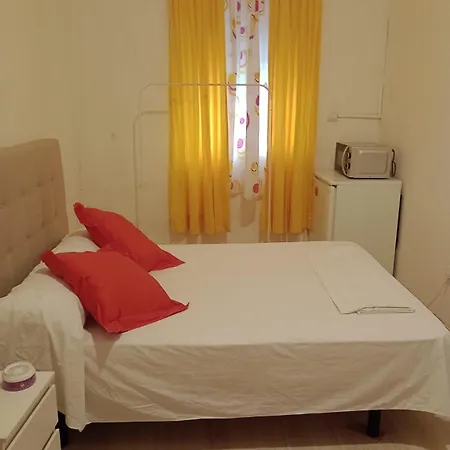 Aurora With Private Bathroom * Alicante