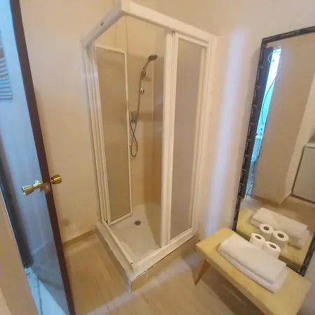 Aurora With Private Bathroom Аликанте