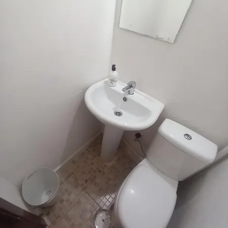Aurora With Private Bathroom Проживание в семье
